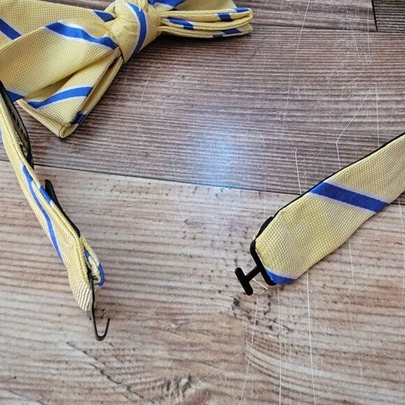 Saddlebred Silk Blend Adjustable Yellow Stripe Bow Tie Excellent Condition - Picture 6 of 7
